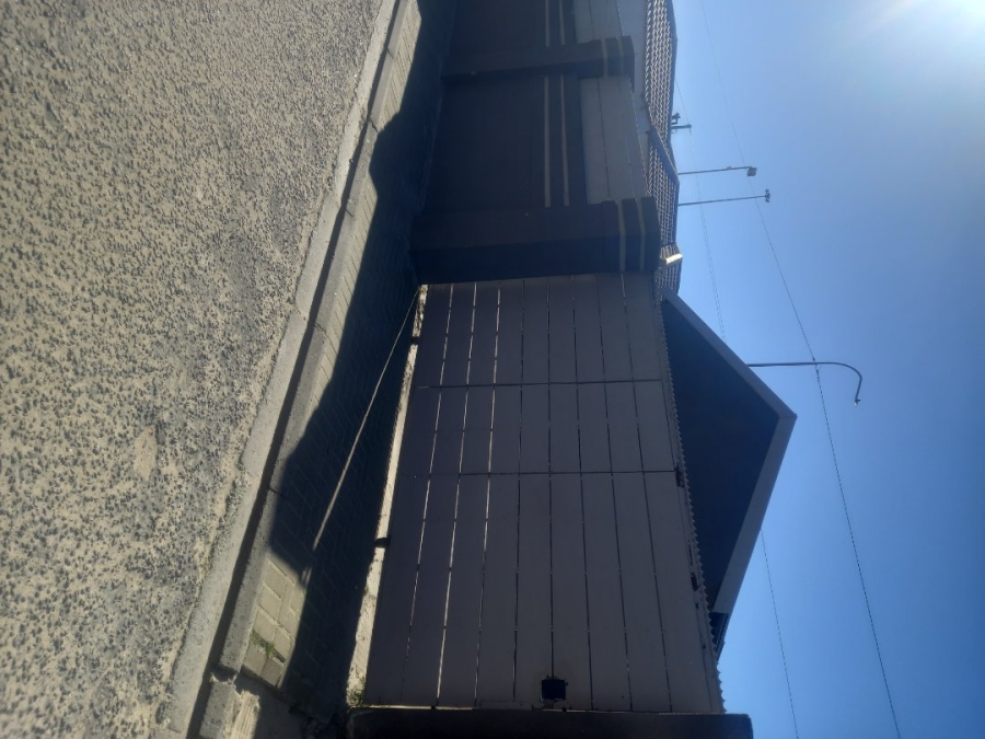 3 Bedroom Property for Sale in Mandela Park Western Cape